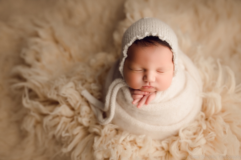 maternity and newborn photographer