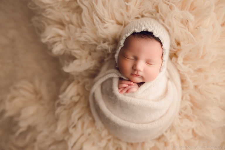 maternity and newborn photographer